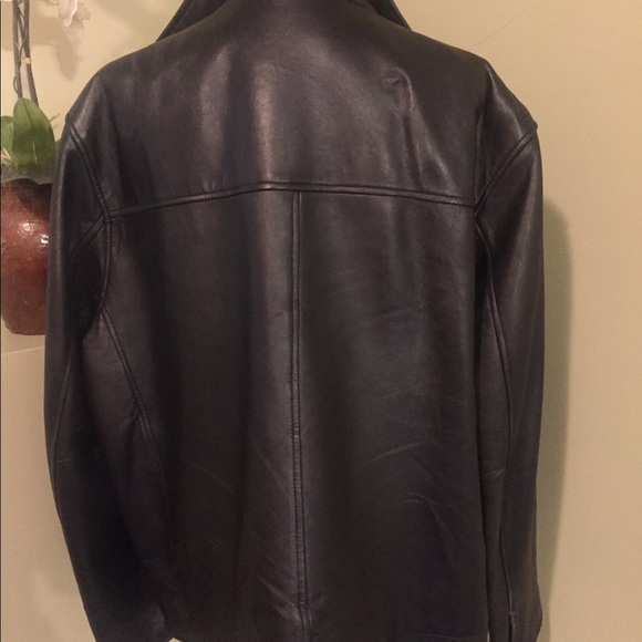 🔴⚫️SOLD 🔴⚫️Men's Guess Leather Jacket - Picture 3 of 8